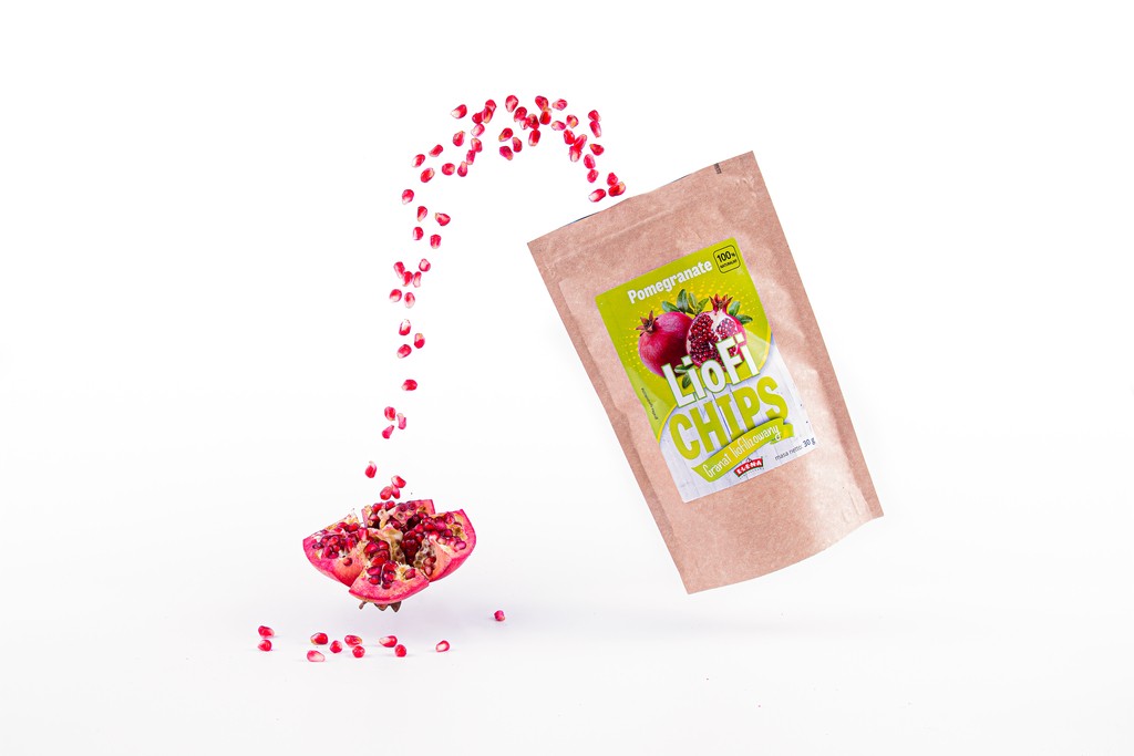 Lyophilized pomegranate