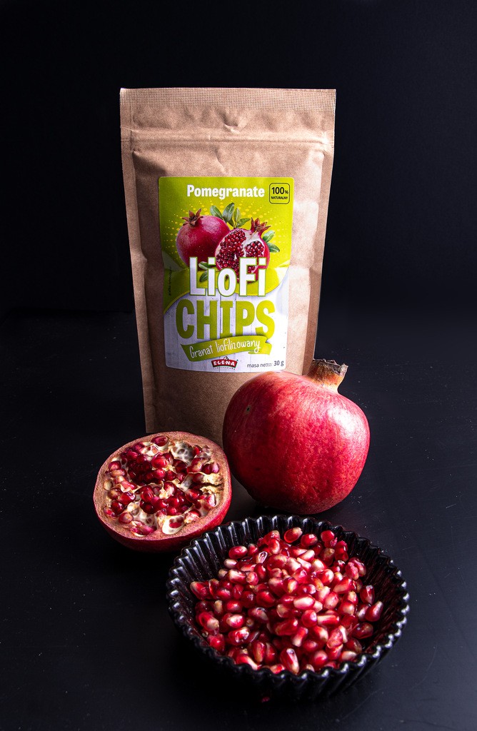 Lyophilized pomegranate