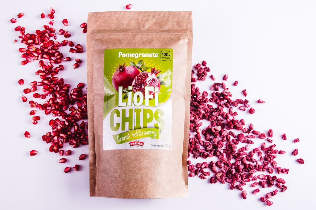 Lyophilized pomegranate