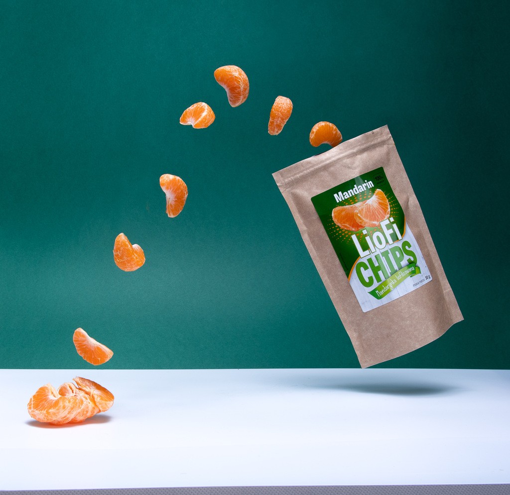 Freeze-dried tangerine